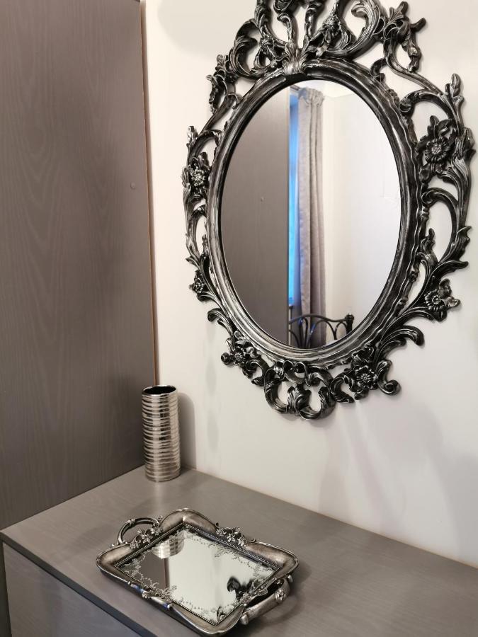 אדמונטון Palaz 2 - 2 Bedroom Flat מראה חיצוני תמונה