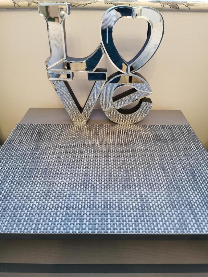 אדמונטון Palaz 2 - 2 Bedroom Flat מראה חיצוני תמונה